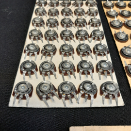 Упаковка резисторов СП 3-1б, мощность 0.25 Вт, А-I, ГОСТ 11077-071, дата 1978г., 130шт.. Картинка 4